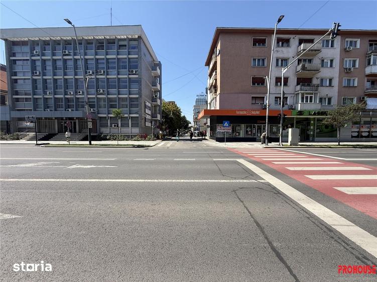 Spațiu comercial, de 98 mp, în Ultracentral