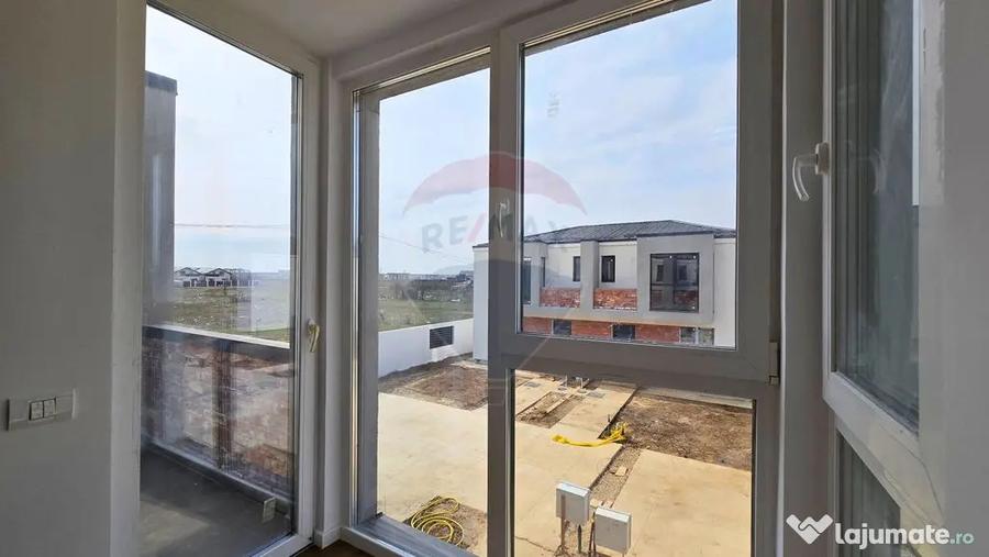 Casă cu 4 camere cu Teren 187 Mp în Tunari