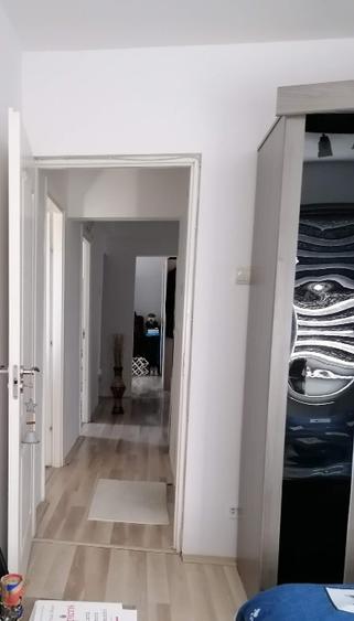 Apartament cu 3 camere decomandat în Tudor