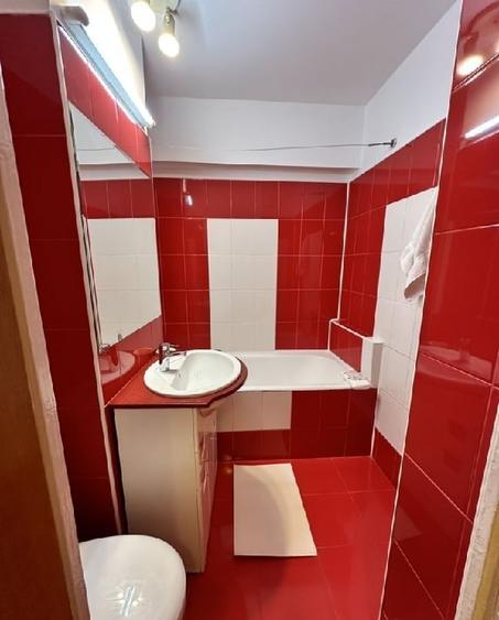Apartament cu 3 camere decomandat în Titulescu