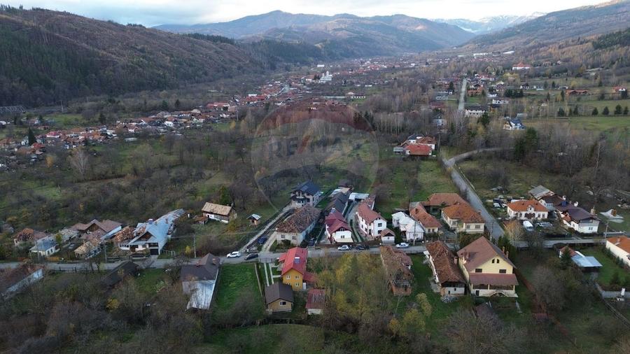 Casă individuală cu 2 camere cu Teren 647 Mp în Lerești