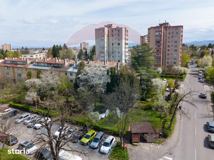 Apartament cu 3 camere în Astra