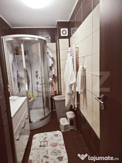 Apartament cu 2 camere decomandat în Războieni