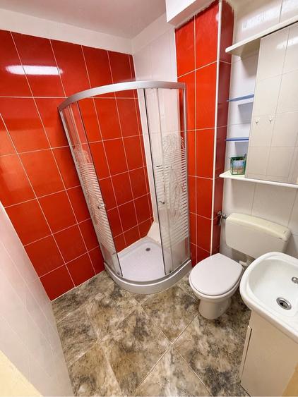 Apartament cu 2 camere decomandat în Soarelui