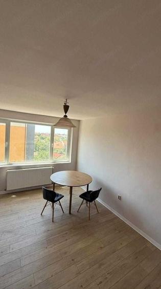 Apartament cu 2 camere decomandat în Olimpia-Stadion