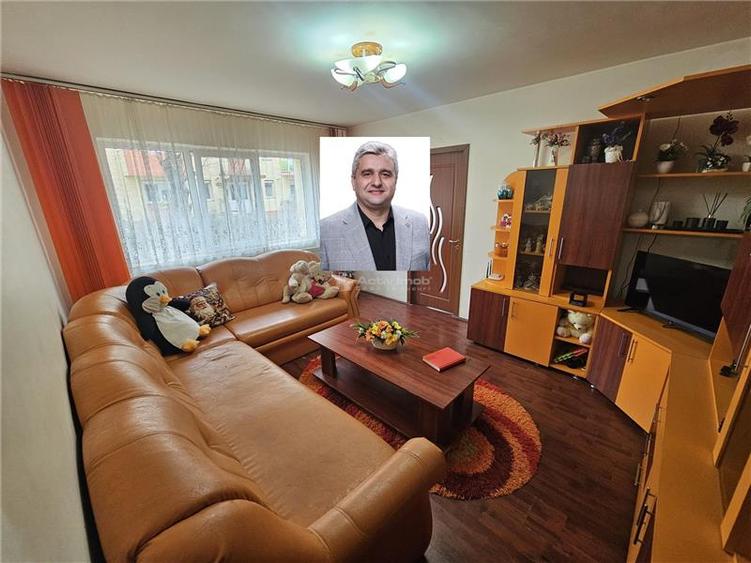 Apartament cu 2 camere nedecomandat, mobilat în Micro II