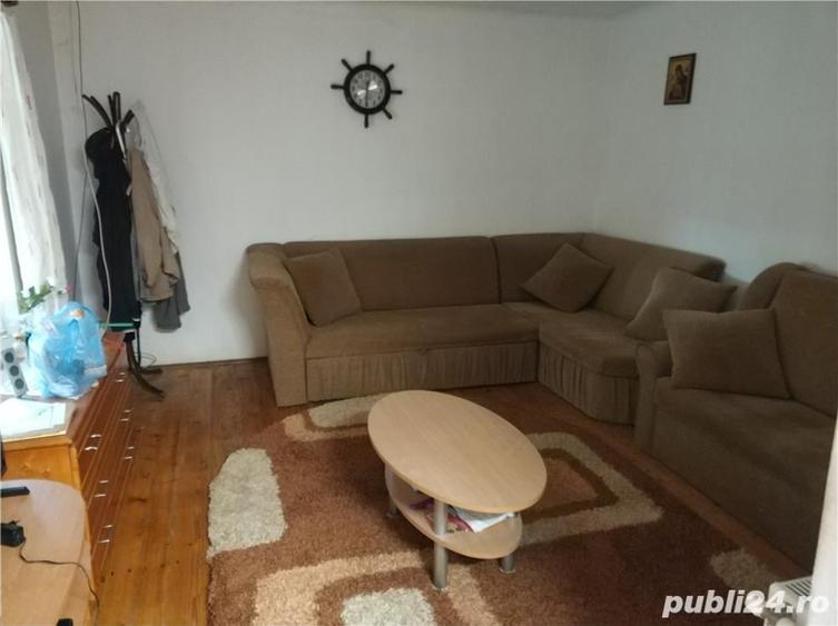 Casă cu 5 camere cu Teren 3500 Mp în Sântana