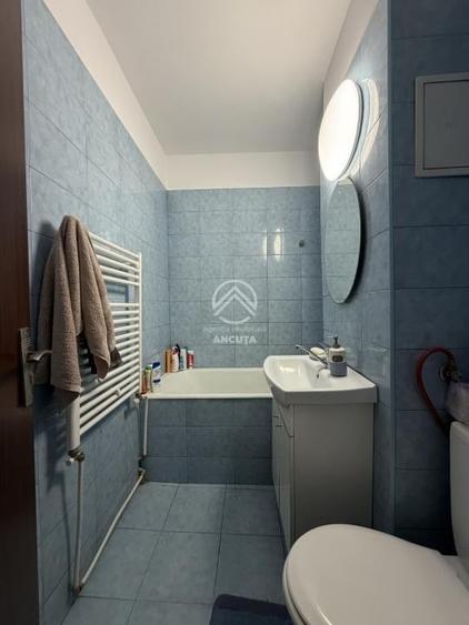 Apartament cu 2 camere decomandat în Gruia