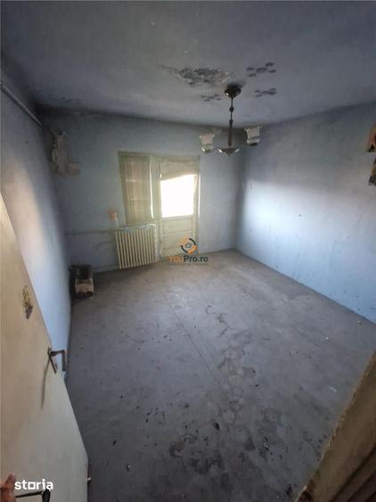 Apartament cu 3 camere decomandat în Soarelui
