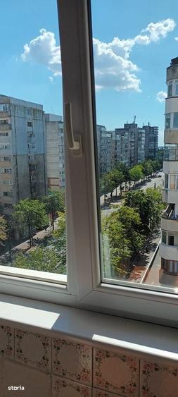 Apartament cu 4 camere decomandat în Unirii Sud