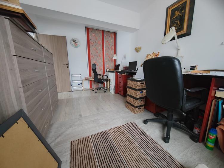 Casă individuală cu 3 camere cu Canalizare în Ștefăneștii de Jos