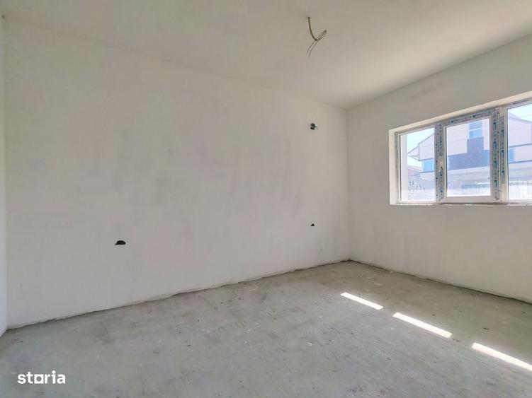 Casă cu 4 camere cu Teren 400 Mp în Central