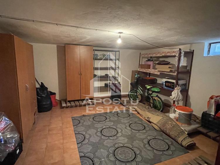 Casă cu 5 camere cu Teren 987 Mp în Gării