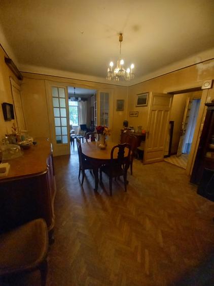Apartament cu 4 camere decomandat în Obor