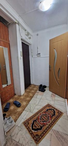 Apartament cu 3 camere semidecomandat în City Park Mall