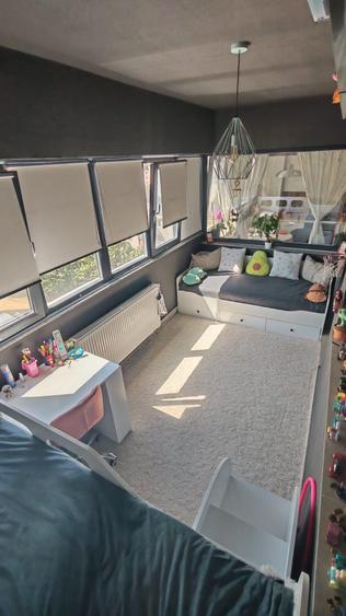 Apartament cu 2 camere semidecomandat în Far