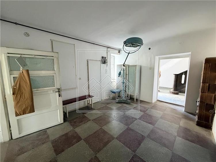 Spațiu comercial, de 55 mp, în Central