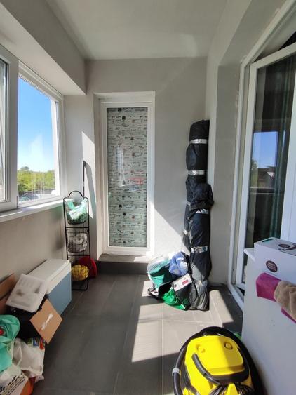 Apartament cu 4 camere decomandat, mobilat în Brâncoveanu