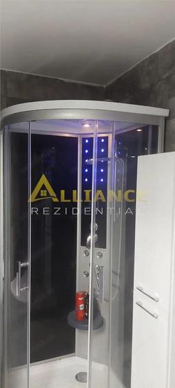 Apartament cu 3 camere decomandat, mobilat în Vitan