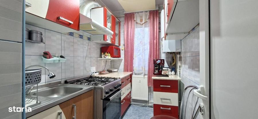 Apartament cu 4 camere în Micro 39