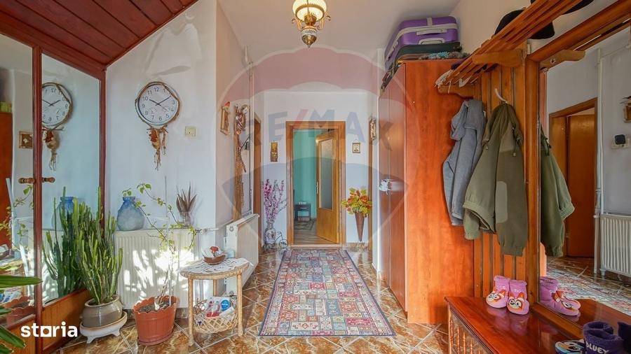 Casa spatioasa si practica, aproape natura si oras- Cartier Darste - 6