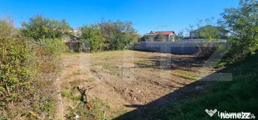 Teren de 500 mp, în Micro 11