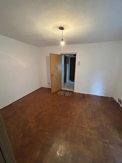 Apartament cu 2 camere nedecomandat în Central