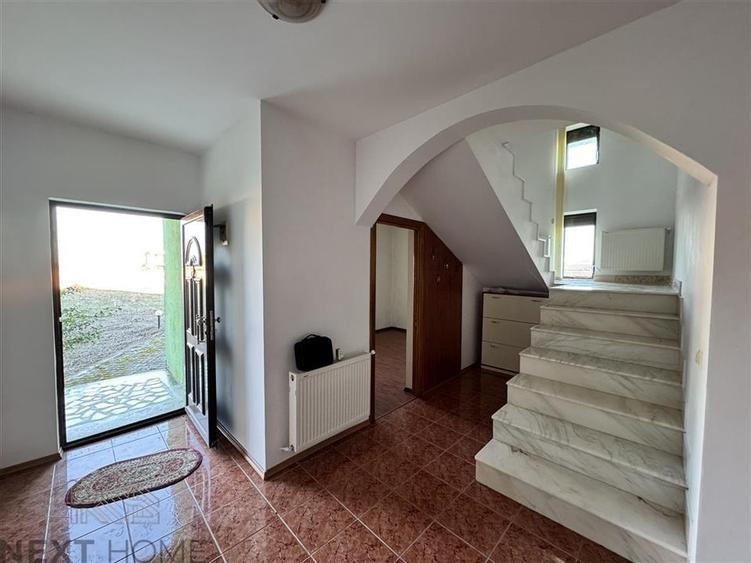 Casă cu 6 camere cu Teren 13486 Mp în Boțârlău