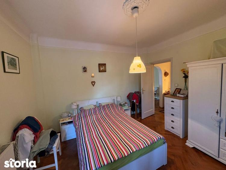 Apartament cu 5 camere, mobilat în Moșilor