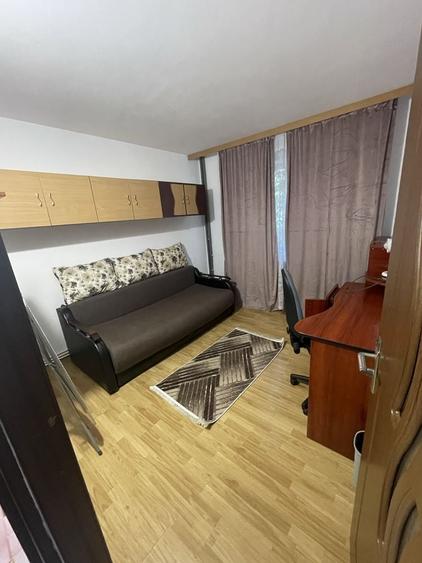 Apartament cu 2 camere semidecomandat în Zimbru