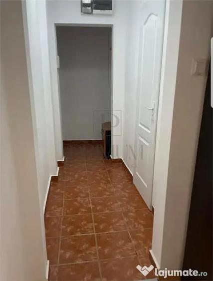Apartament cu 2 camere semidecomandat în Șagului