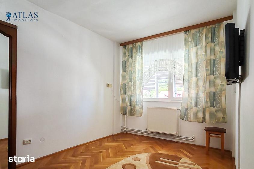 Apartament cu 3 camere decomandat în Valea Cetății