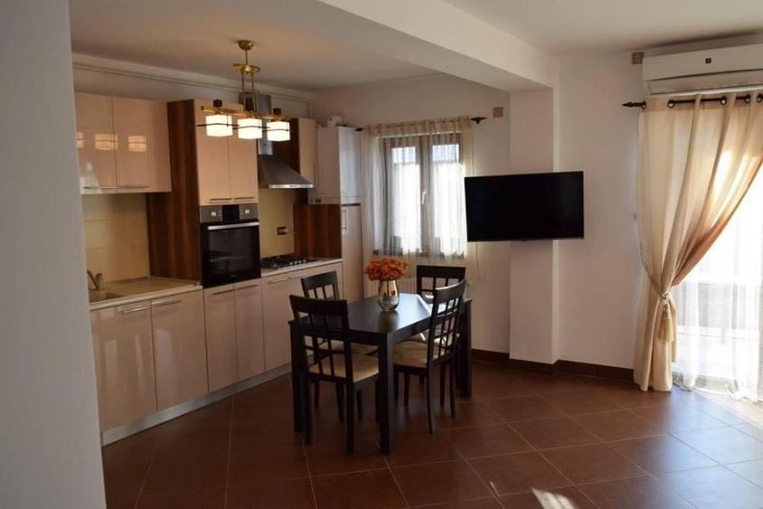 Apartament cu 2 camere nedecomandat în Central