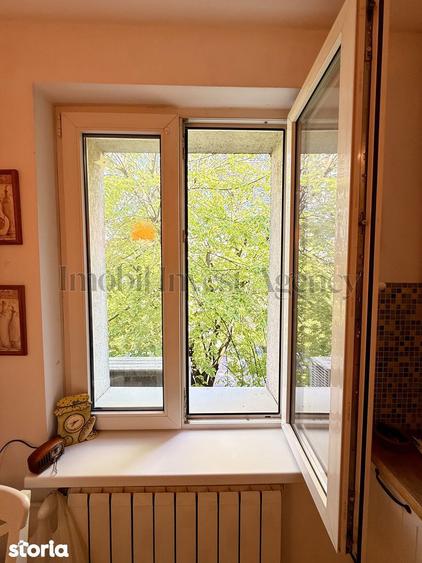 Apartament cu 2 camere, mobilat în Pajura
