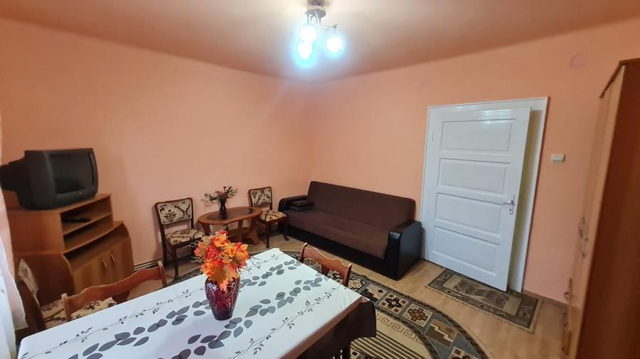 Apartament cu 2 camere, mobilat în Calea Dumbrăvii