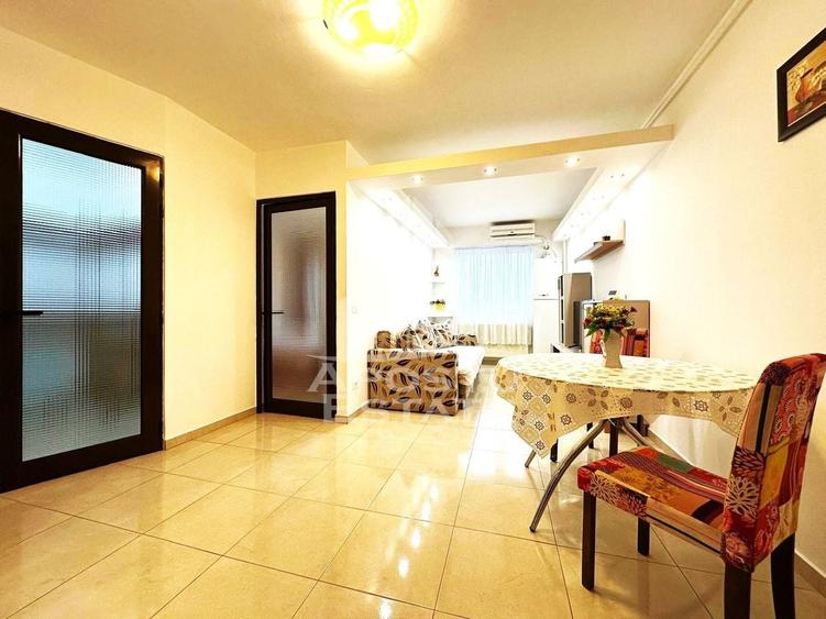 Apartament cu 2 camere decomandat, mobilat în Confecții