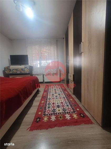 Casă cu 4 camere cu Teren 600 Mp în Lazu