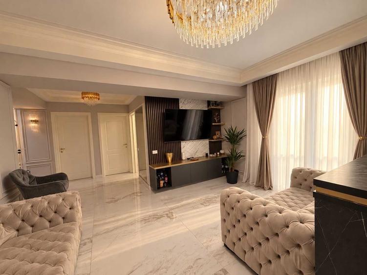 Apartament cu 3 camere decomandat în Ultracentral