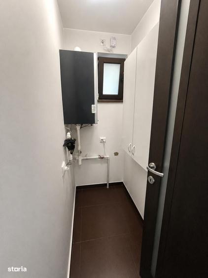 Casă cu 4 camere cu Teren 300 Mp în Domnești