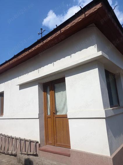 Casă cu 3 camere cu Teren 200 Mp în 23 August