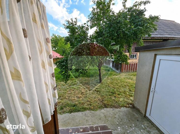 Casă cu 4 camere cu Teren 2560 Mp în Poieni-Solca