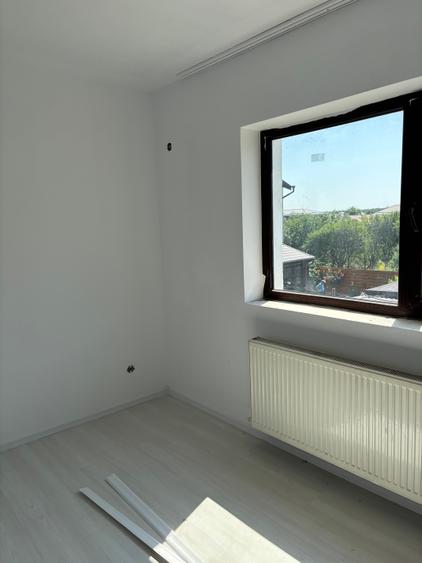 Casă individuală cu 4 camere cu Teren 300 Mp în Cernica