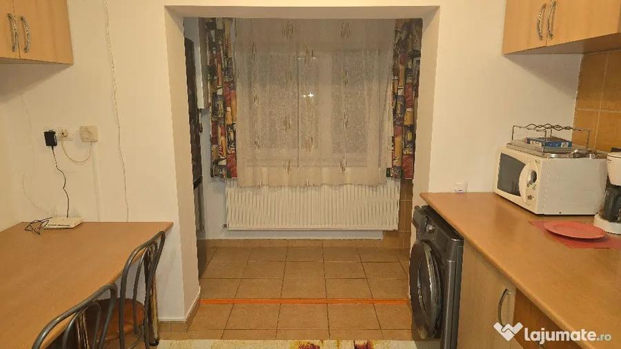 Inchiriez apartament 2 camere decomandat in Deva, M. Averescu et. 1 - 8