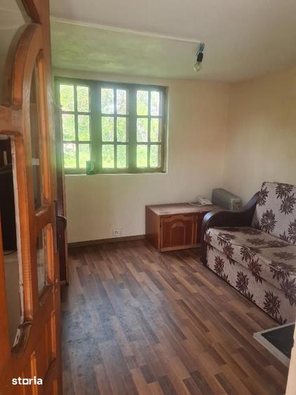 Casă cu 4 camere cu Teren 1276 Mp în Lunca
