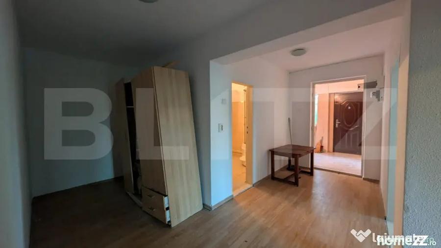 Casă cu 3 camere cu Teren 1159 Mp în Central