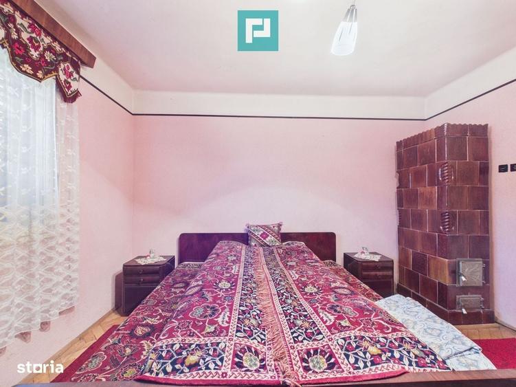 Casă cu 4 camere în Feniș