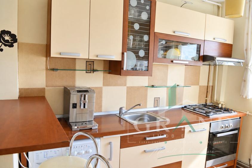 Apartament cu 2 camere decomandat, mobilat în Mărăști
