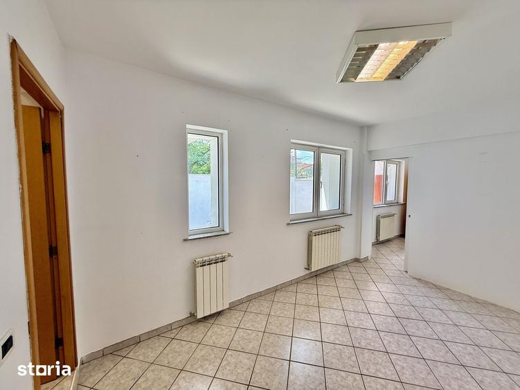 Casă cu 4 camere cu Teren 100 Mp în Grivița