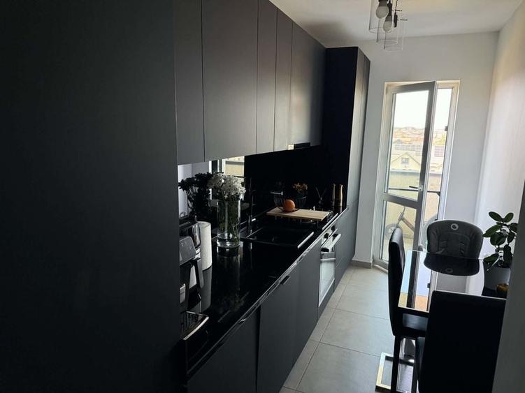 Apartament cu 2 camere decomandat în Dobroești