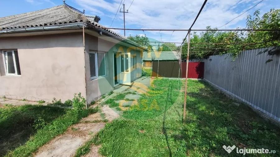 DE VANZARE CASA LA 19 KM DE ROMAN - Roman (Neamt) - 1